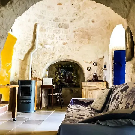 Trullo Biricchino Villa *
