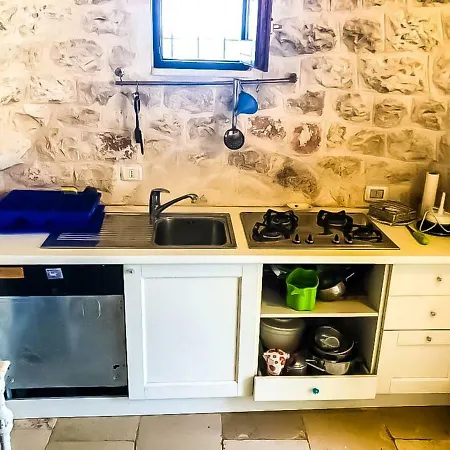 Trullo Biricchino Ostuni